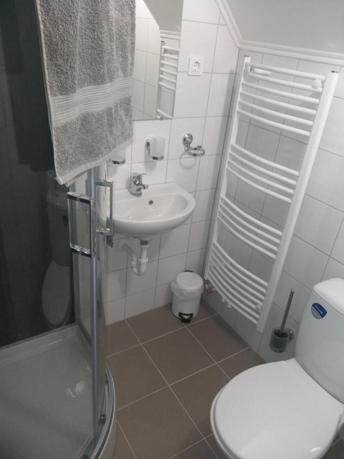 Bed and Breakfast Keresz Panzio Martely Экстерьер фото